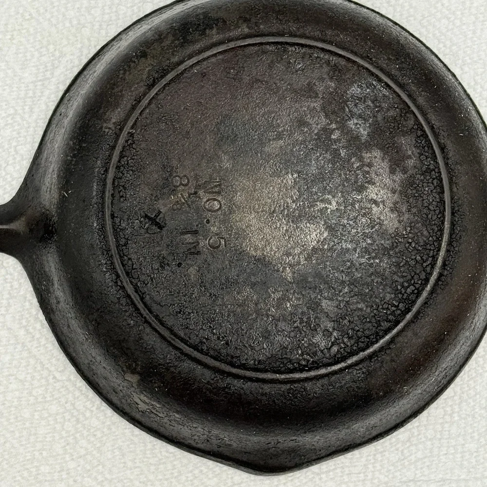 Vintage BSR No. 5 Cast Iron Skillet‎ w/Heat Ring 8-1/8